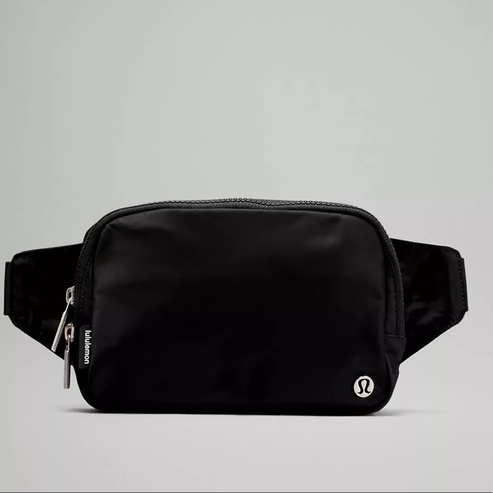 NWT Lululemon Everywhere Belt Bag Large